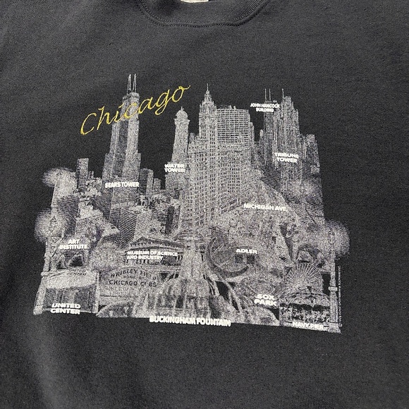 Vintage Chicago Crewneck Sweatshirt Black FOTL Sz L City Skyline Tourist - Picture 2 of 6
